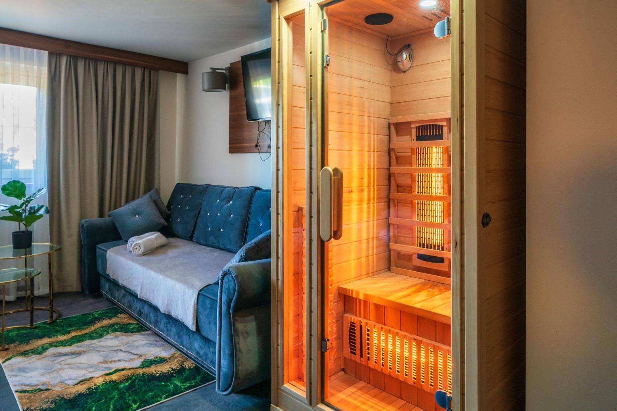 Gorski Resort Lux Apartments Jacuzzi & Sauna โปโรนิน ภายนอก รูปภาพ